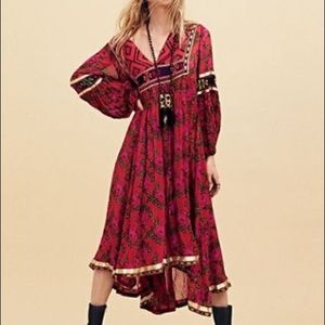 Free People Bold Blooms in the coveted red!🍎